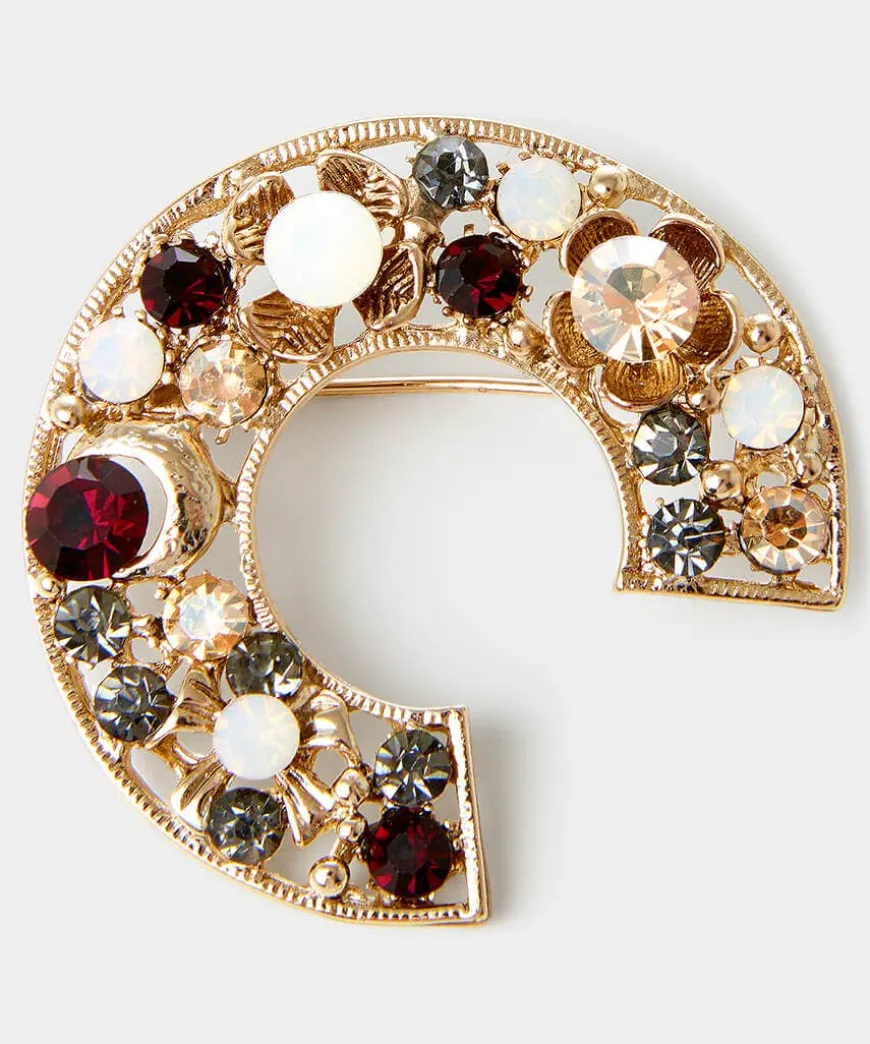 A Touch Of Vintage Brooch Set