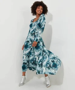 Fabulously Flattering Dress