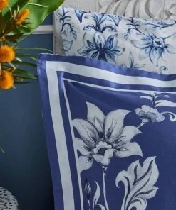 Floral Vivid Vase Reversible Duvet Set