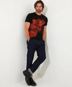 Larger Than Life Tee