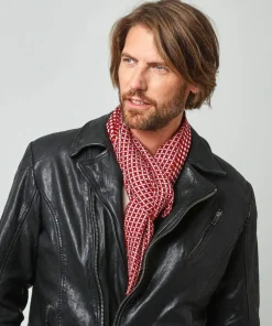 Noah Scarf