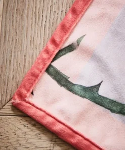 Regal Lion Reversible Throw