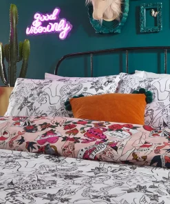 Vintage Vixen Reversible Duvet Set
